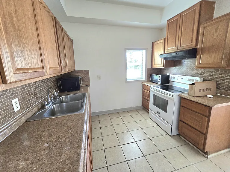 108 W Church Ave #B — Photo 7