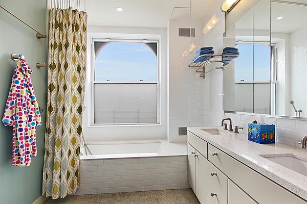 Sold by Corcoran | media 8