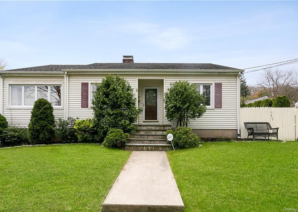1st image of 614 Manhattan Ave
