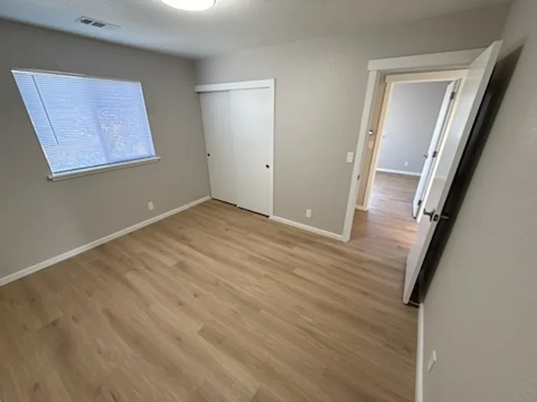 1440 Myrtle Ave — Photo 11