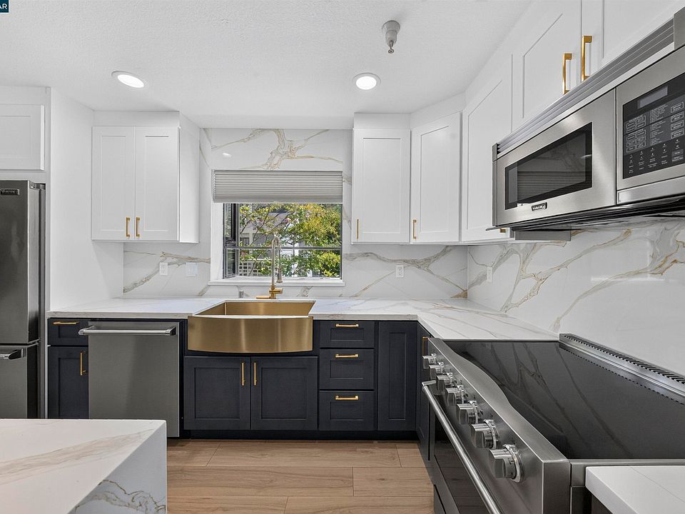 1st image of 2578 Oak Rd APT 215