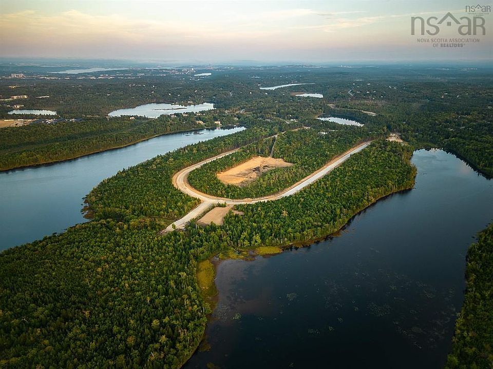 1st image of Canoe Cres Lot 67