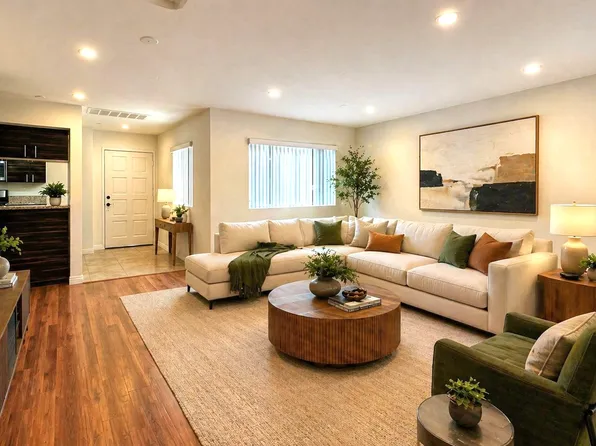 1141 N Columbus Ave #T203, Glendale, CA 91202