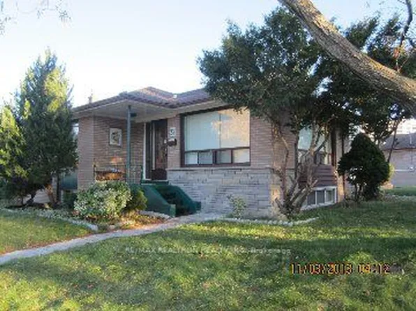 23 Glos Ave, Toronto, ON M1J 1N9