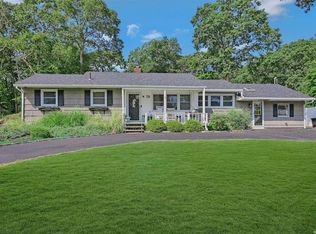 78 Crystal Beach Blvd, Moriches, NY 11955