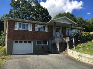 1232 Hillside Dr, Watervliet, NY 12189