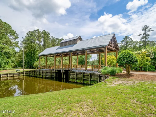 103 Silver Magnolia Court, Wallace, NC 28466