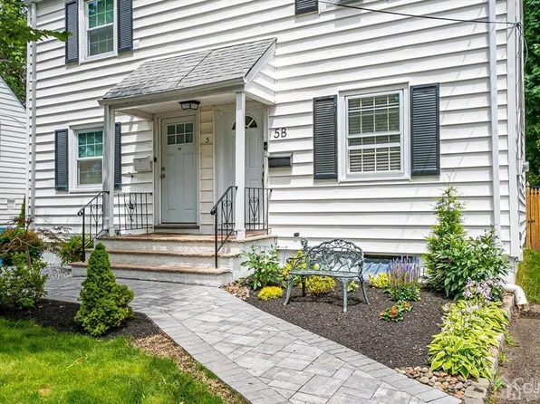 5 Mayfield Pl #B, Metuchen, NJ 08840