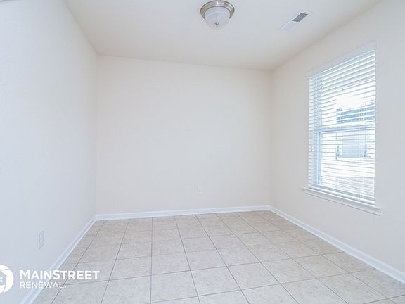 4th image of 3330 Drysdale Dr