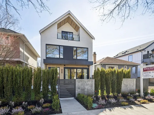 3036 W 13th Ave #2, Vancouver, BC V6K 2V2