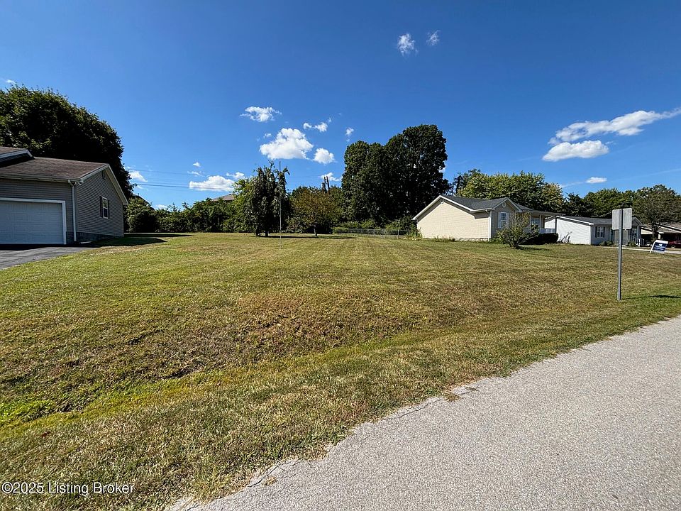 1st image of 131 Village Cir