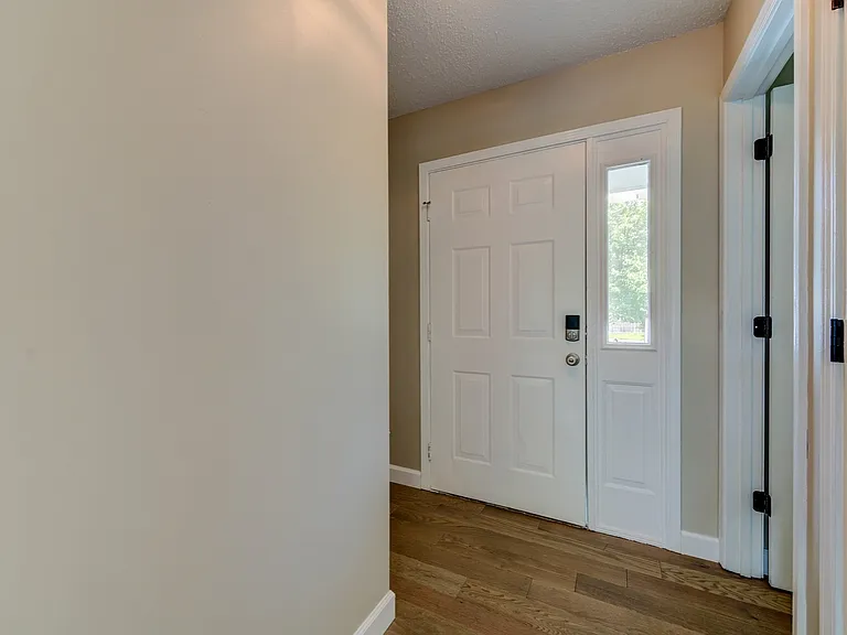 822 Estes Park Dr — Photo 6