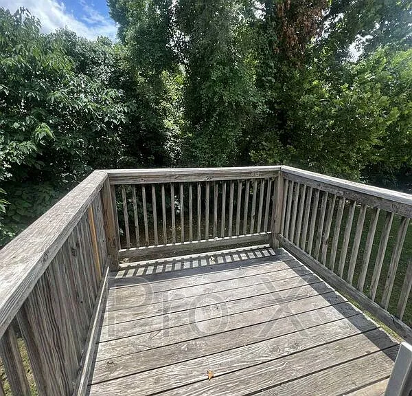 2216 E 8th St #3 — Photo 8
