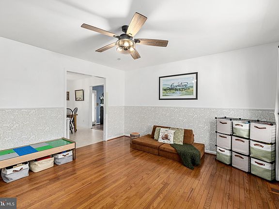 5th image of 11711 Wilderness Park Dr