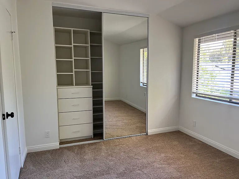 6600 Lasaine Ave — Photo 9