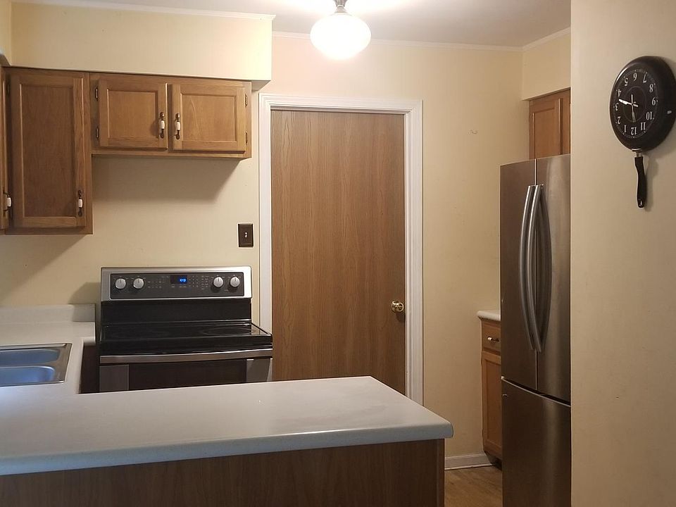 2nd image of 29 Cedar Dr