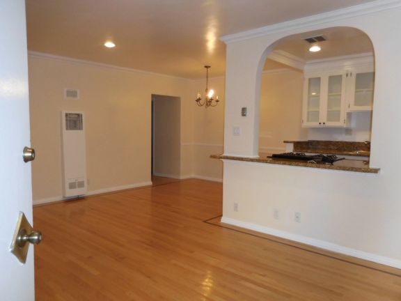 3rd image of 11926 Goshen Ave APT 4