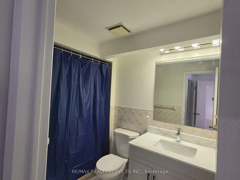 211 Ponymeadow Ter — Photo 13