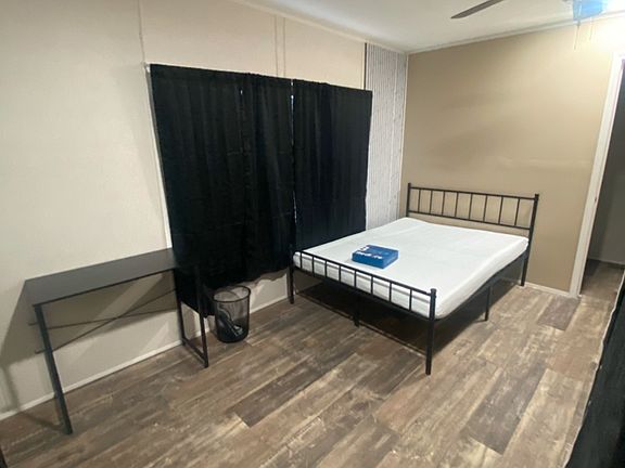 2nd image of 325 Robin Ln #4