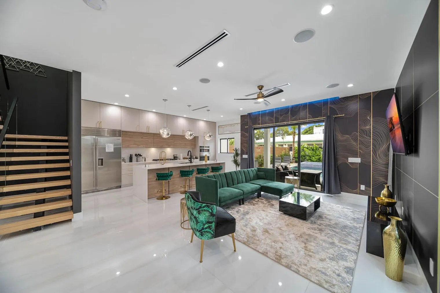 4 bed, 3.0 bath, 3498 sqft, $25,047 — Photo 1