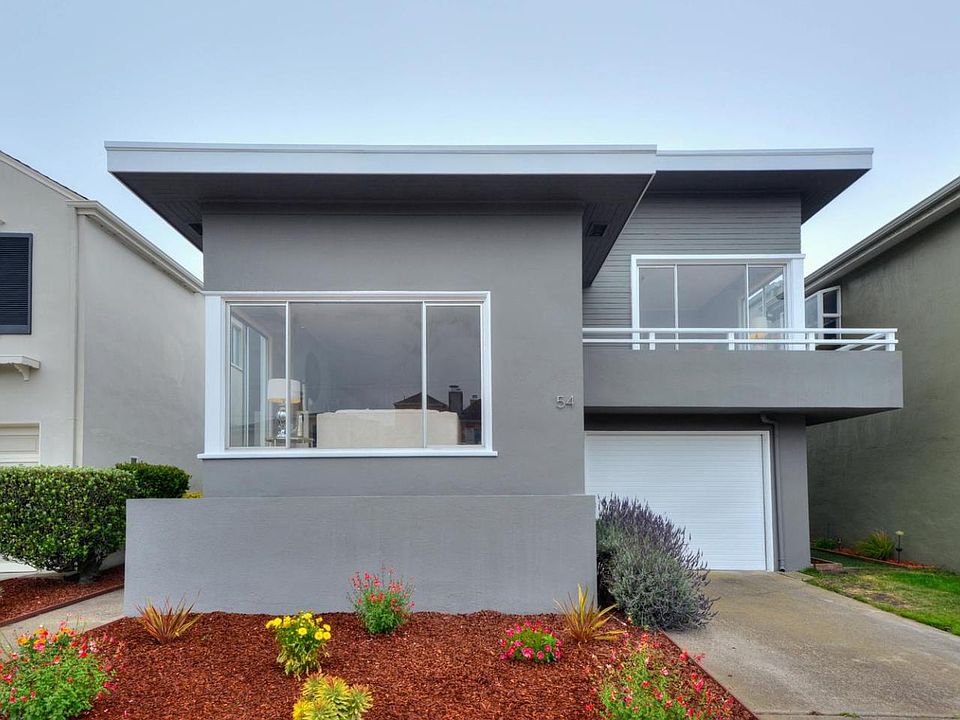 1st image of 54 Fleetwood Dr