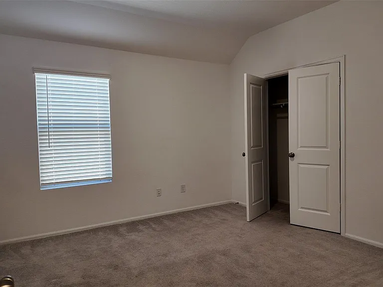 7518 Angels Landing Ln — Photo 15
