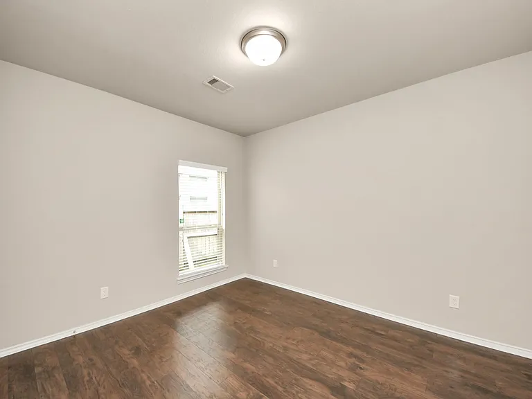 23918 Via Viale Dr — Photo 24