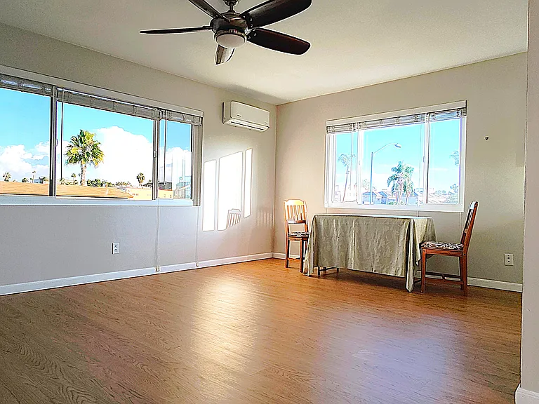 Living to dining area