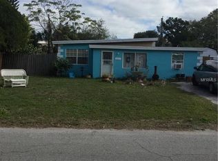 221 Emerald Ln, Largo, FL 33771