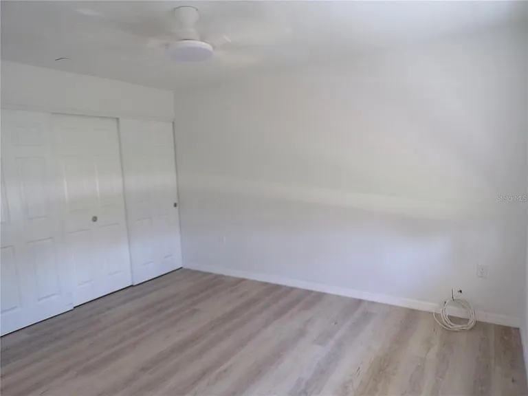 421 Orchid Dr — Photo 9