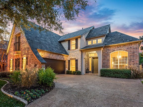 1416KensingtonCtSouthlake-large-001-048-KensingtonSouthlakeTexasTrueHo-1498x1000-72dpi.jpg
