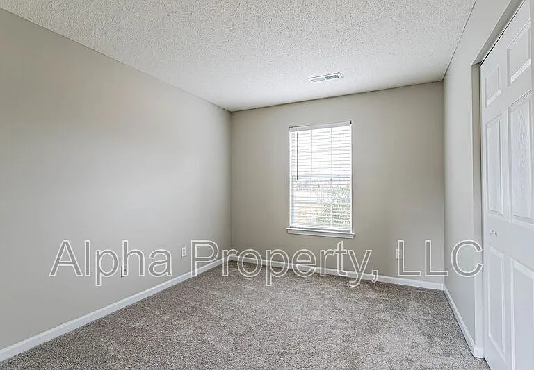 4 Buzzell Ct — Photo 11