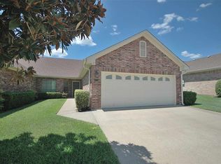 9100 Darby Ln, Woodway, TX 76712