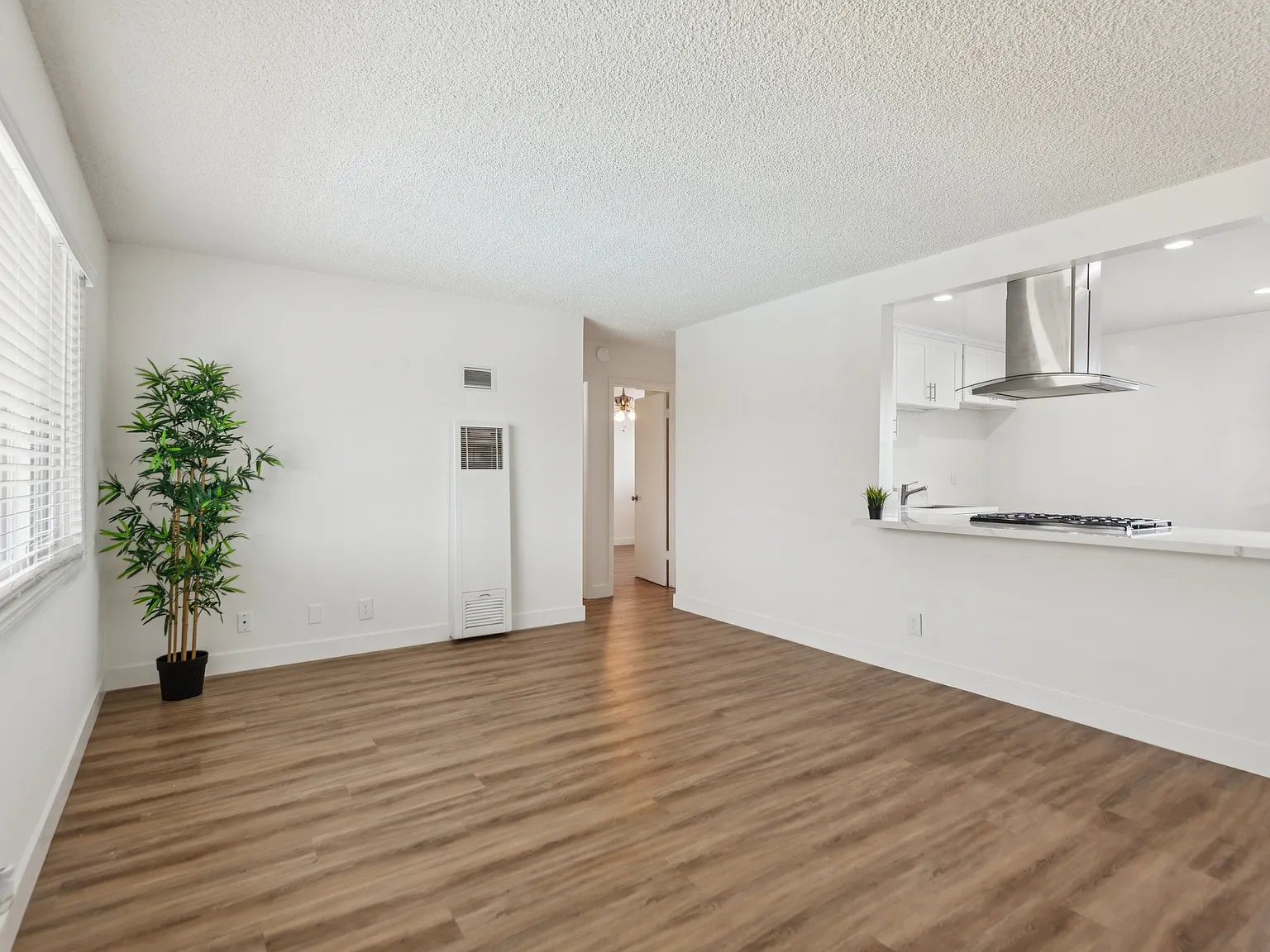 Sahara Apartments — Photo 4