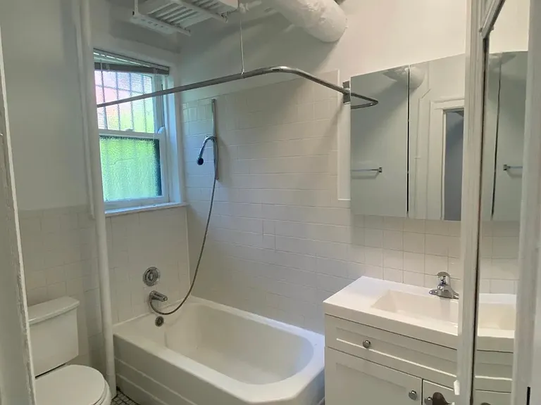 509 W Aldine Ave #G — Photo 5