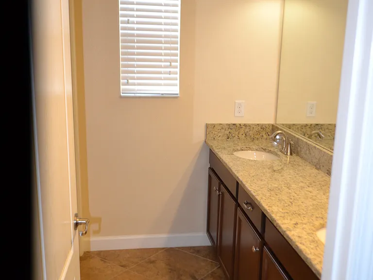 19347 Paddock View Dr — Photo 14