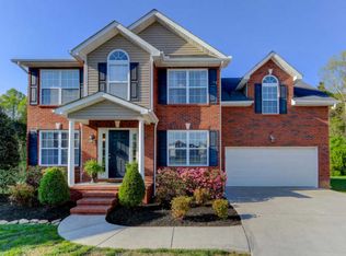 3100 Champions Trail Ln, Knoxville, TN 37931