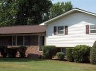 1903 Broadmoor Rd, Johnson City, TN 37604