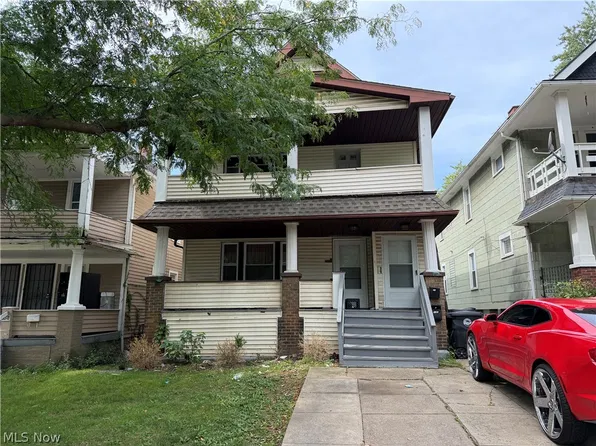 3342 W 82nd St, Cleveland, OH 44102