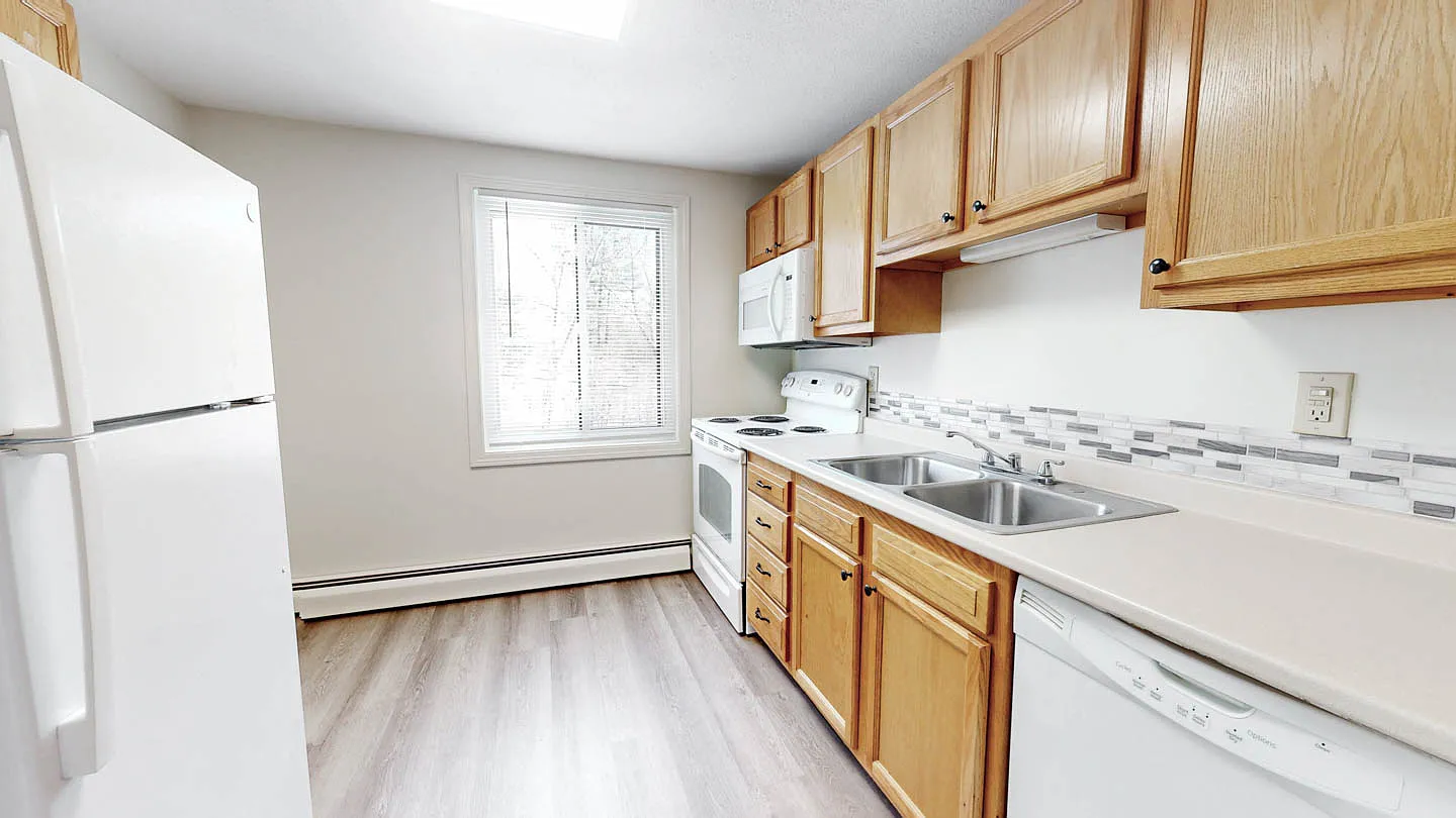 Forest Glen Apartments — Photo 2