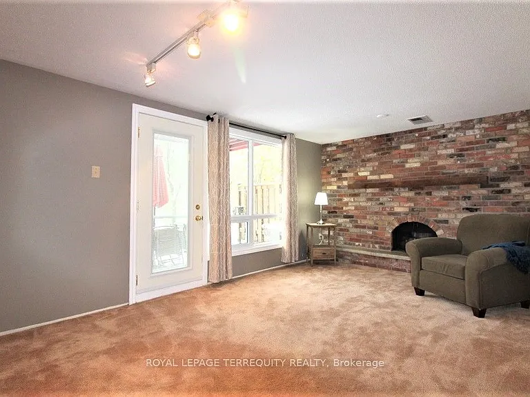 701 Burnhamthorpe Rd #103 — Photo 5