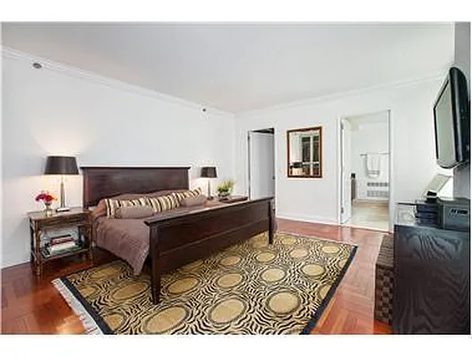 Sold by Douglas Elliman | media 23