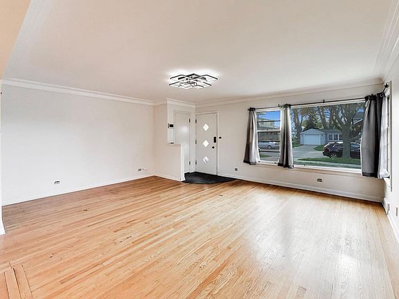 2nd image of 7810 Kilbourn Ave