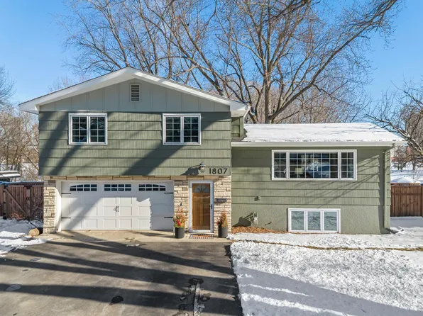 1807 Texas Ave S, Minneapolis, MN 55426