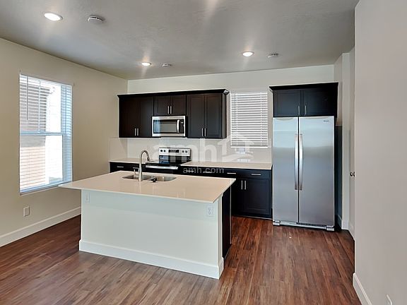 4th image of 11091 S Blue Bayou Dr