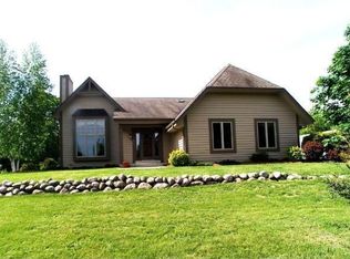 505 Cedar Valley Ct, Delafield, WI 53018
