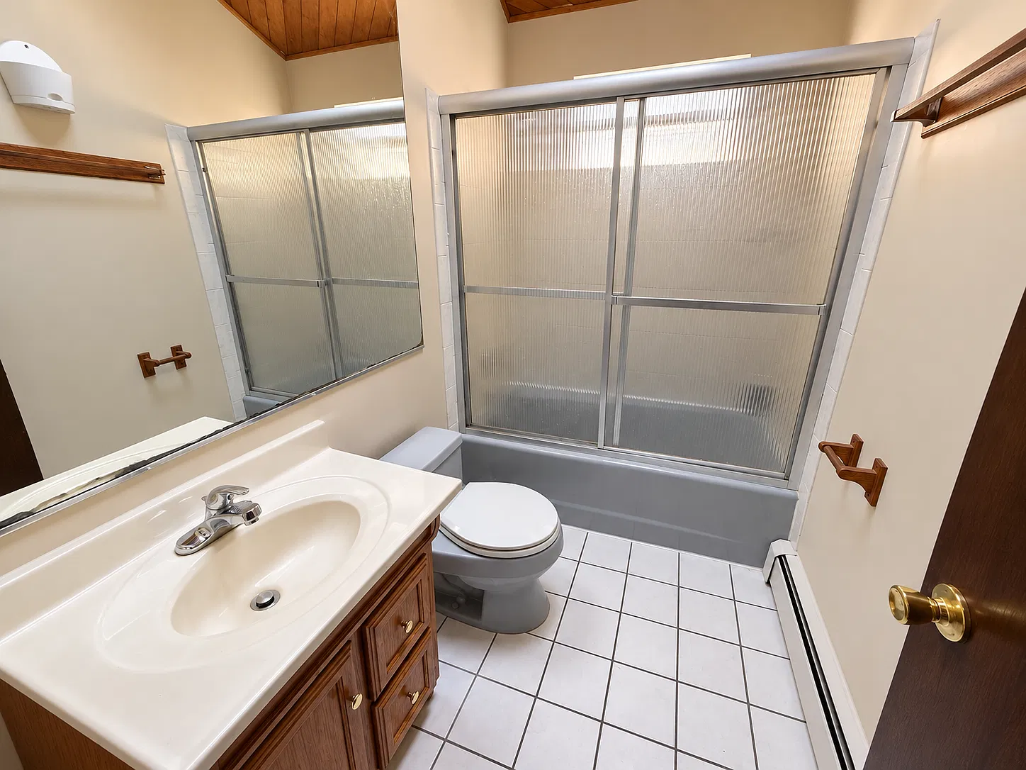 7701 S Roberts Rd, Bridgeview, IL — Photo 4