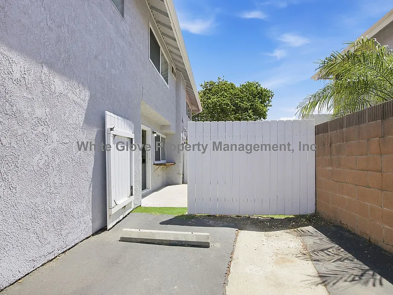 9596 Bickley Dr — Photo 15
