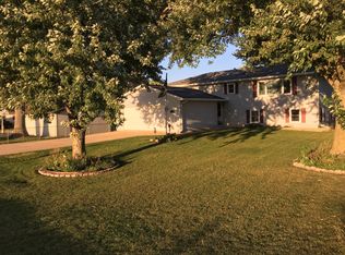 22342 Theater Rd, Fort Dodge, IA 50501