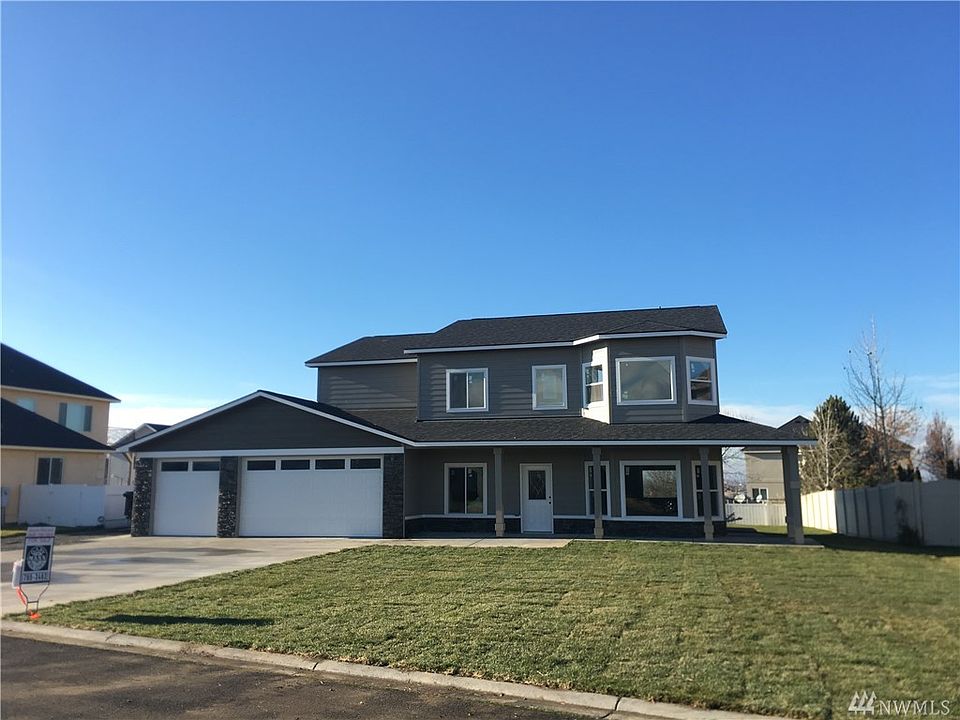 1st image of 412 Dream St SE